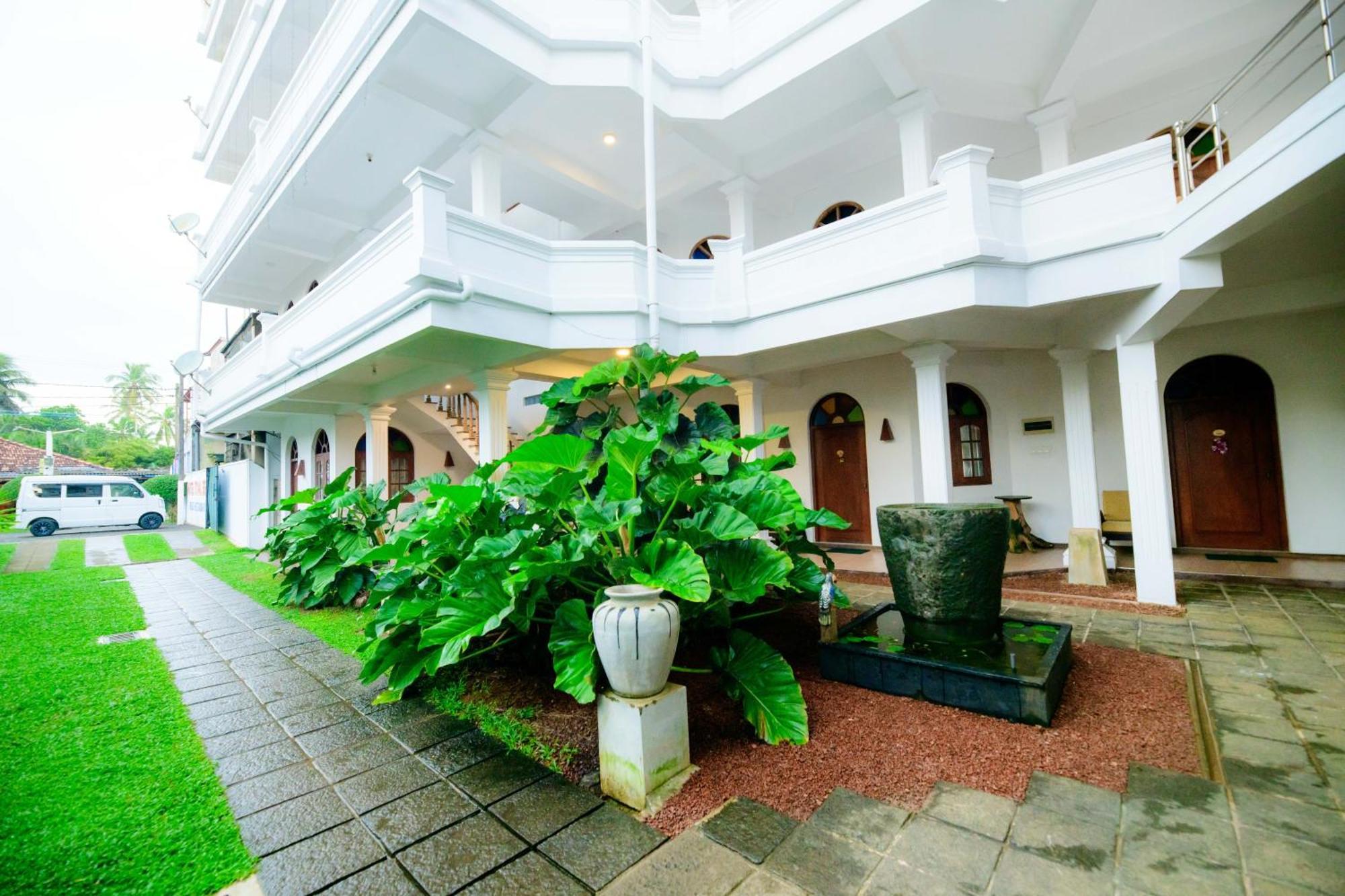 Royal Beach Hotel & Restaurant Hikkaduwa Kültér fotó