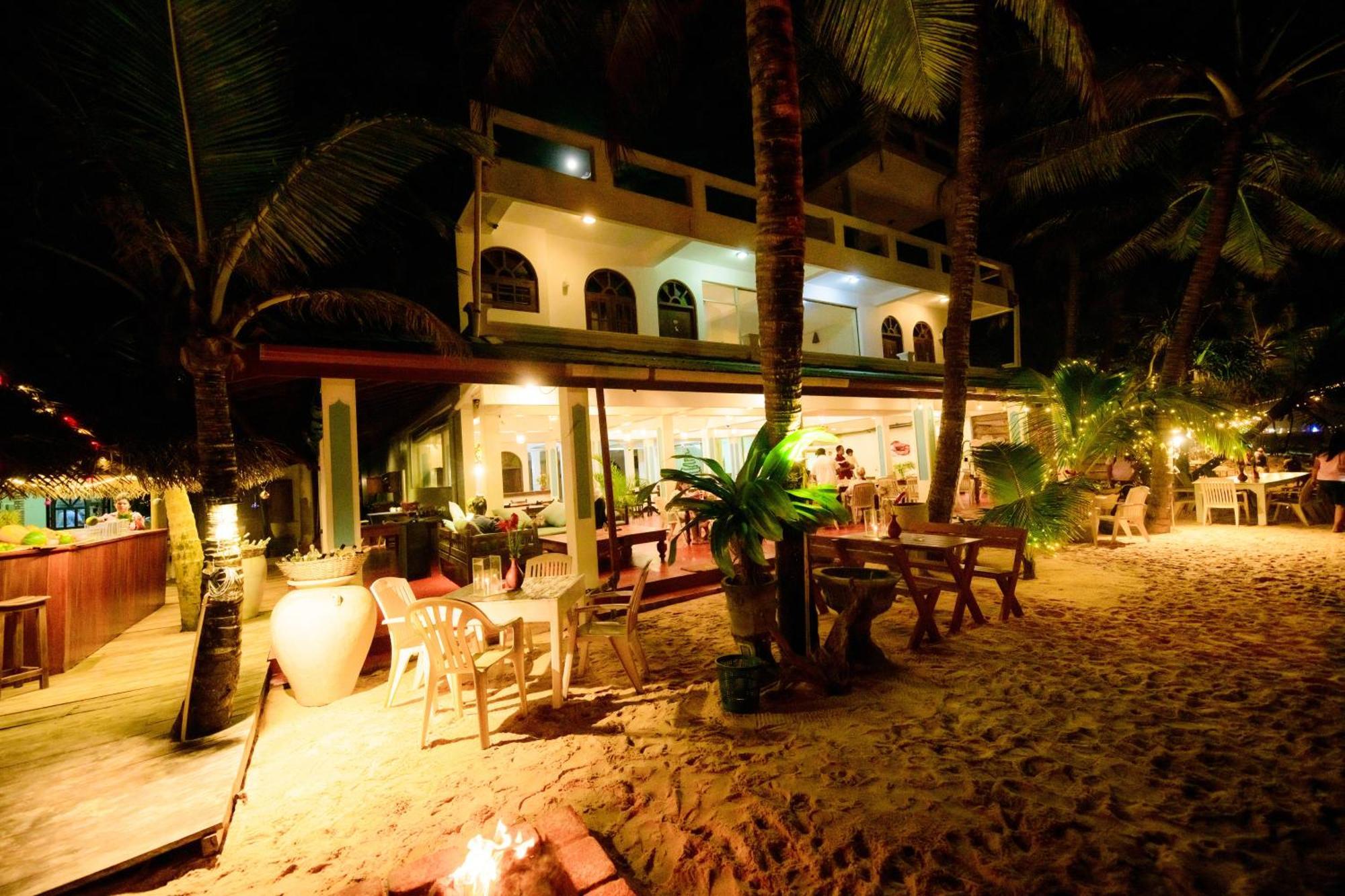 Royal Beach Hotel & Restaurant Hikkaduwa Kültér fotó